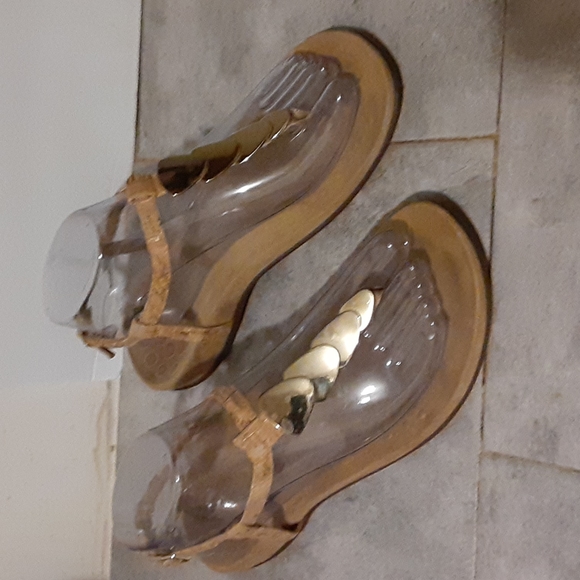 BIONIC  size  7 - Picture 3 of 5